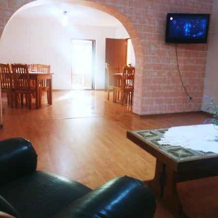 מלון בוסטאני Bianca House מראה חיצוני תמונה